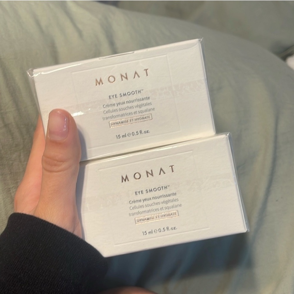 MONAT eye smooth